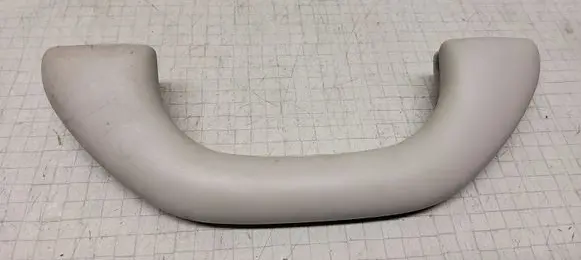 Volkswagen Polo IV 9N3 Front interior roof grab handle 6N0857607