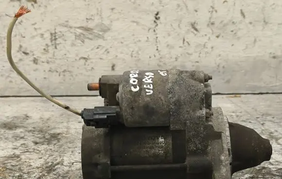 Toyota Corolla Verso E121 Starter motor