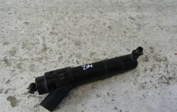 Volkswagen Scirocco Headlight washer spray nozzle 1K8955978A
