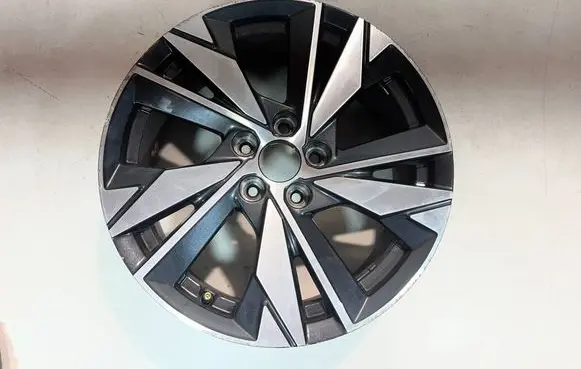 Peugeot 308 R17 alloy rim 9835058280