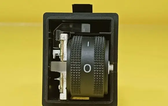 Audi A6 S6 C6 4F Headlight level height control switch 4F0941301A