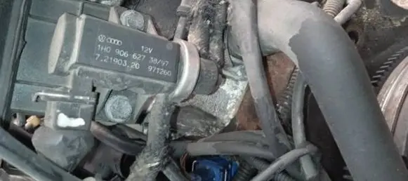 Audi A4 S4 B5 8D Turbo solenoid valve 1H0906627 7.21903.20