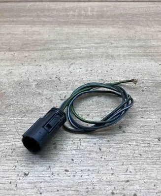 BMW 5 E39 Plug wire 29653611 29670961 2PIN