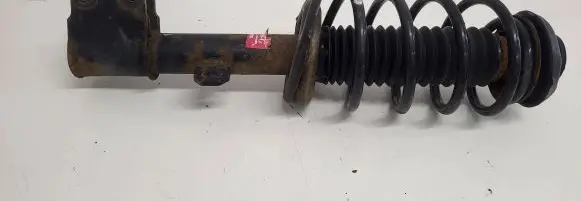 Peugeot 5008 Front shock absorber with coil spring P620