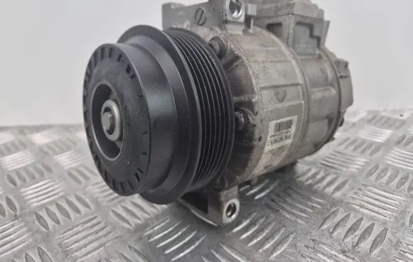 Mercedes-Benz E W212 Air conditioning (A/C) compressor (pump) A0008307800 Z0006615J