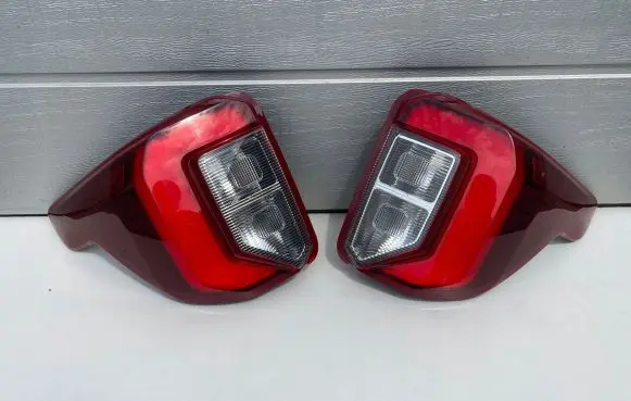 Ford Explorer VI Rear/tail lights set FB5313A414A