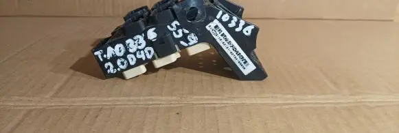Toyota Avensis T250 Fuse module 8273405030