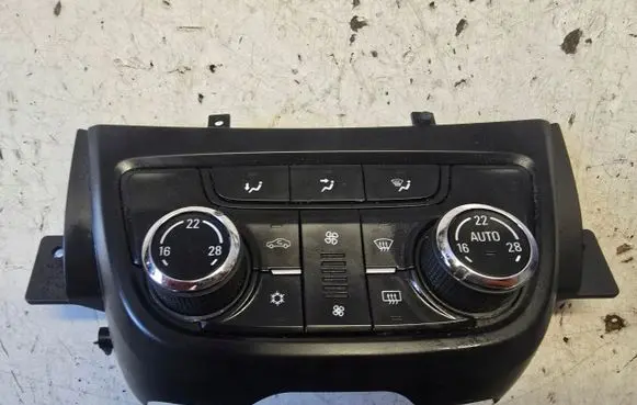 Opel Zafira C Climate control/heater control trim 20765757