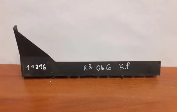 Audi A8 S8 D3 4E Front bumper mounting bracket 11816 4E0807571A