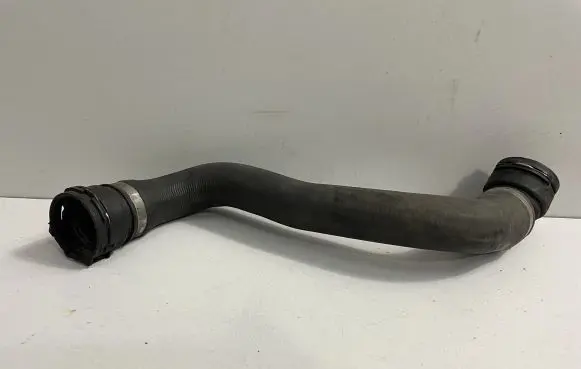 BMW 5 E60 E61 Engine coolant pipe/hose 7799748