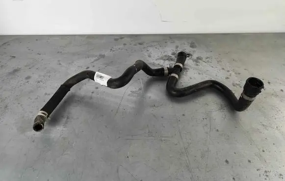 Volvo XC60 Coolant pipe/hose 32224775
