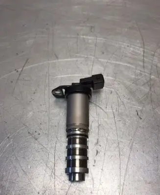 BMW 7 F01 F02 F03 F04 Camshaft vanos timing valve 8605123