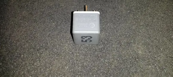 Volkswagen Golf III Other relay 141951253b 4ra003510-29