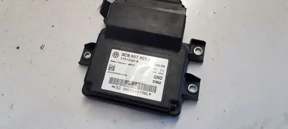 Volkswagen PASSAT CC Hand brake control module 3C8907801B