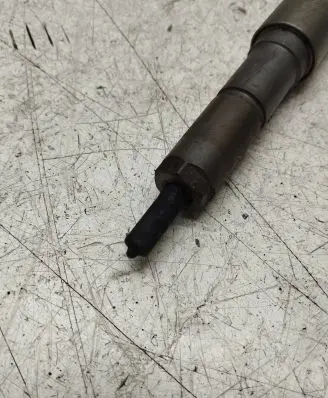 BMW 5 E60 E61 Fuel injector 7789661