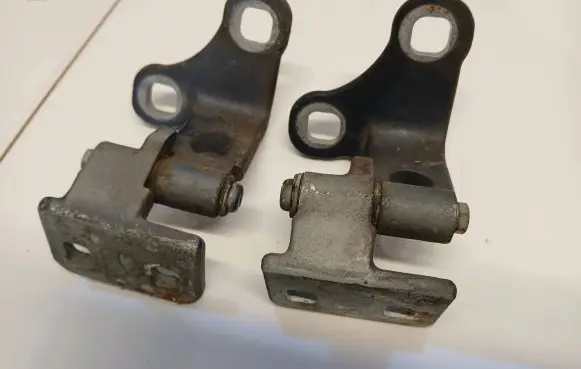 Land Rover Range Rover L322 Front door hinge set 