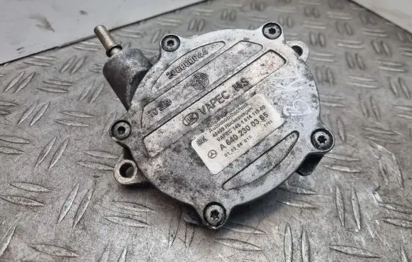 Mercedes-Benz B W245 Vacuum pump A6402300365 200000044