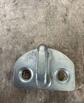 Nissan NV400 Front door lock loop/hook striker 122RB
