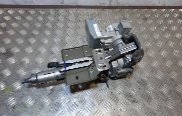 Ford Fiesta Steering wheel axle BE813D077AR