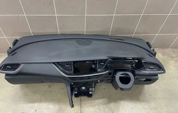 Opel Insignia B Dashboard 0030970543 0031062912 3009976500