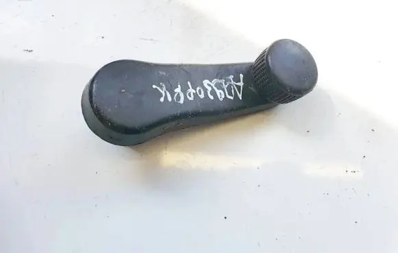Volkswagen PASSAT B4 Front door window winding handle 3a0837581