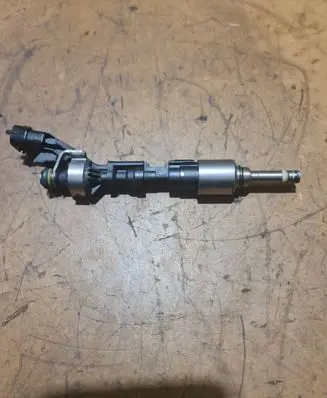 Fuel injector