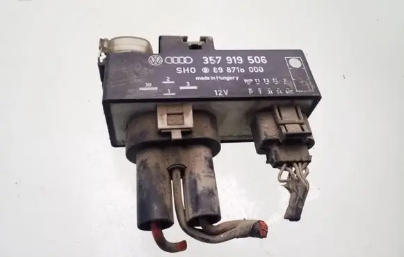 Seat Alhambra (Mk1) Coolant fan relay 357919506 898718000