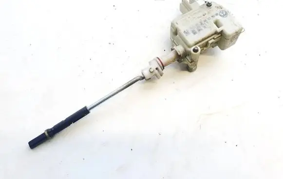 Volkswagen PASSAT B5.5 Central locking motor 3b0959782