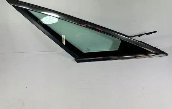 Ford S-MAX Front triangle window/glass 