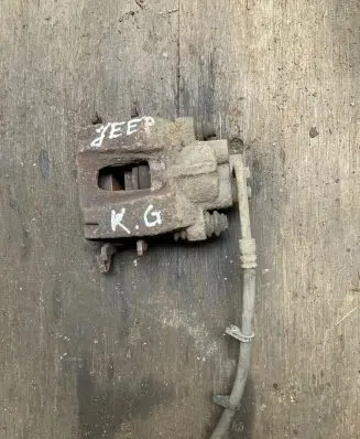 Jeep Grand Cherokee (WK) Rear brake caliper