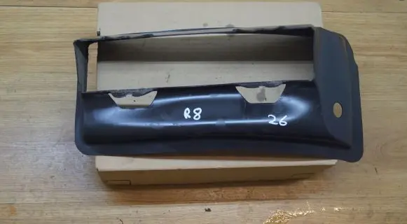 Audi R8 42 Air intake duct part 420117340