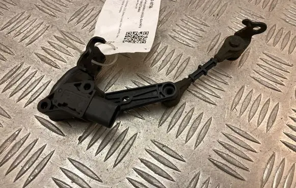 Rear air suspension level height sensor