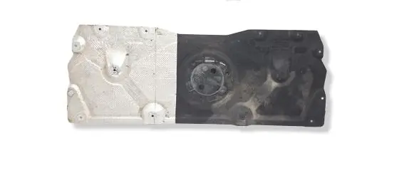 BMW 2 G42 Engine splash shield/under tray 7428177