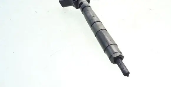 Audi A6 S6 C6 4F Fuel injector 059130277AB 050526