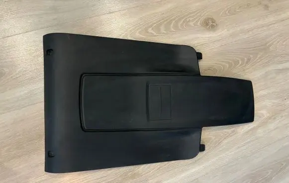 Mercedes-Benz E C207 W207 Seat trim A2079100139 2079100139
