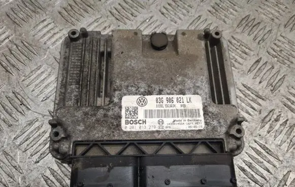 Volkswagen Golf V Engine control unit/module 03G906021LK 0281013279