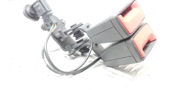 Skoda Superb B8 (3V) Middle seatbelt buckle (rear) 3V0857739A
