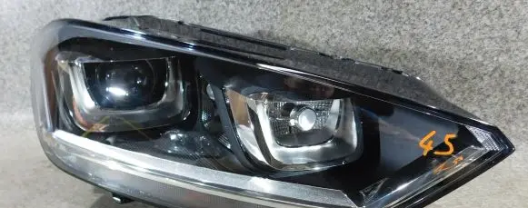 Volkswagen Golf Sportsvan Headlight/headlamp 517941032B