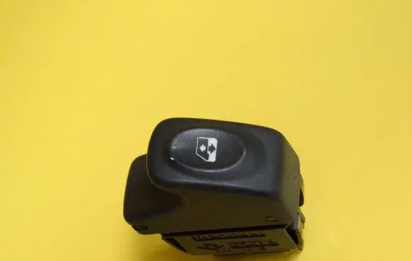 Renault Megane I Electric window control switch 838100G