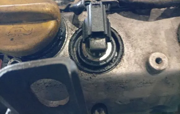 Saab 9-5 Fuel injector