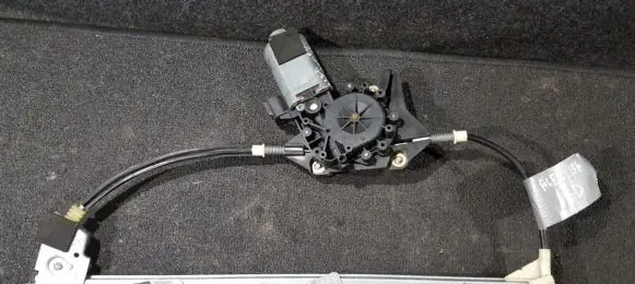 Sliding door window regulator with motor