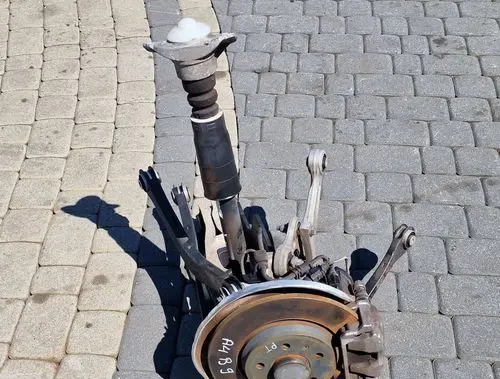 Audi A4 S4 B9 Rear wheel hub spindle/knuckle