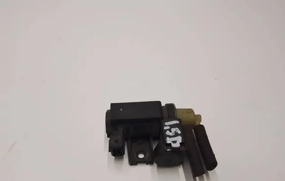 Nissan Qashqai Vacuum valve 8200796180 70181405