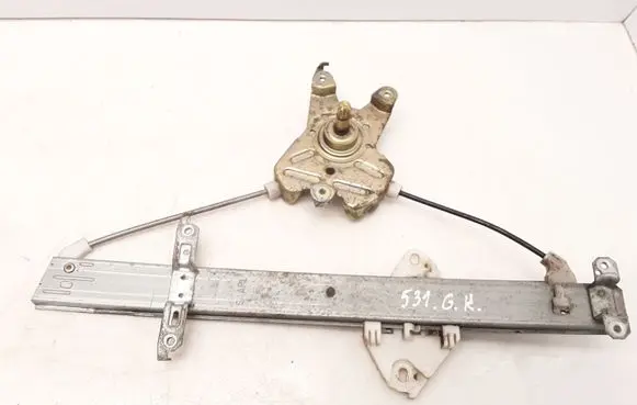 Rear door manual window regulator