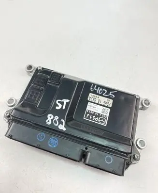 Mazda 3 II Engine control unit/module ECU P51J18881A