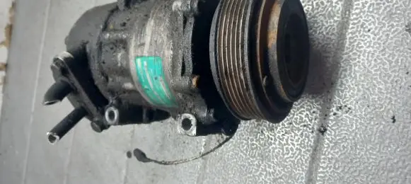Renault Espace II Air conditioning (A/C) compressor (pump)