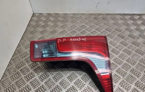 Citroen C5 Tailgate rear/tail lights 89034081X31