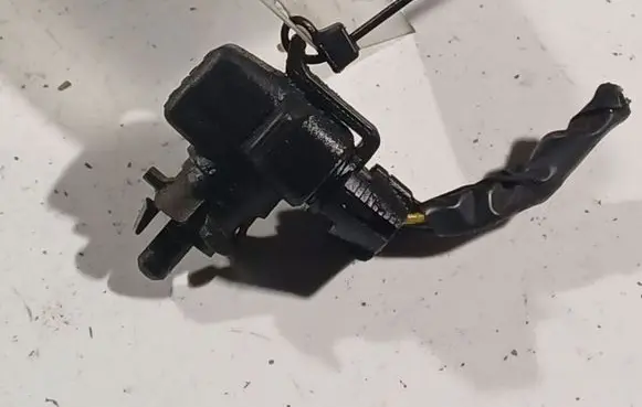 Volvo S40, V40 Sensor 30810375
