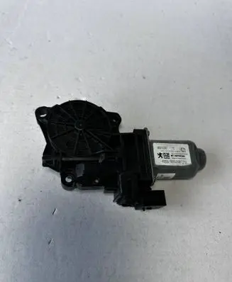 Peugeot 508 II Front door window regulator motor 9830160380