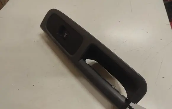 Volvo V50 Electric window control switch 30658448